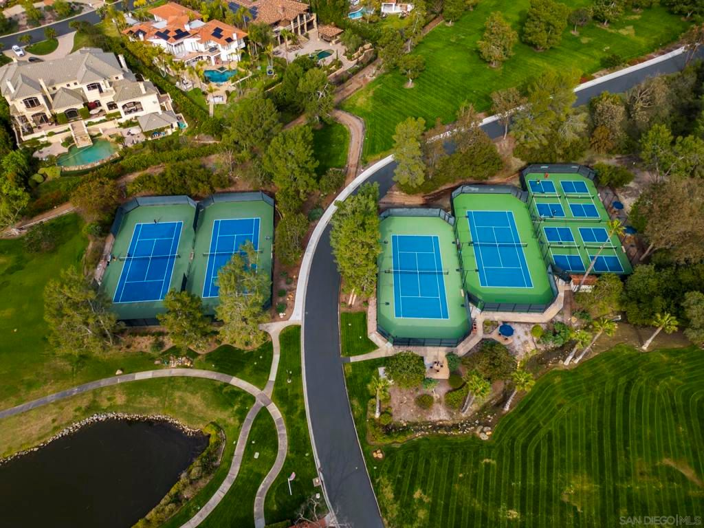 Image 45 of property listing at 17515 Circa Oriente, Rancho Santa Fe, CA 92067