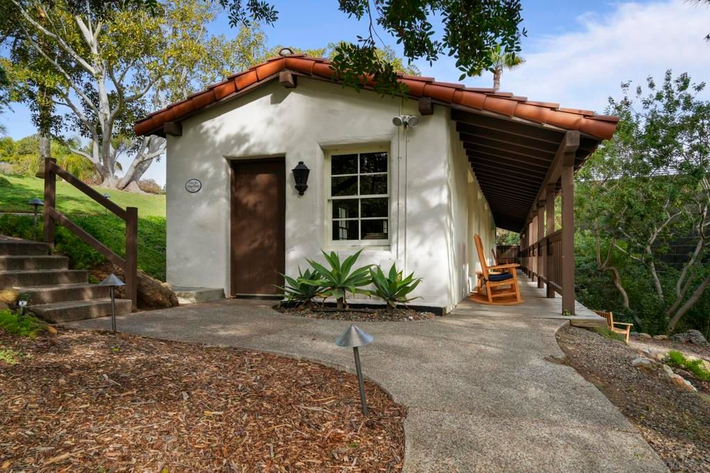 Image 51 of property listing at 17515 Circa Oriente, Rancho Santa Fe, CA 92067