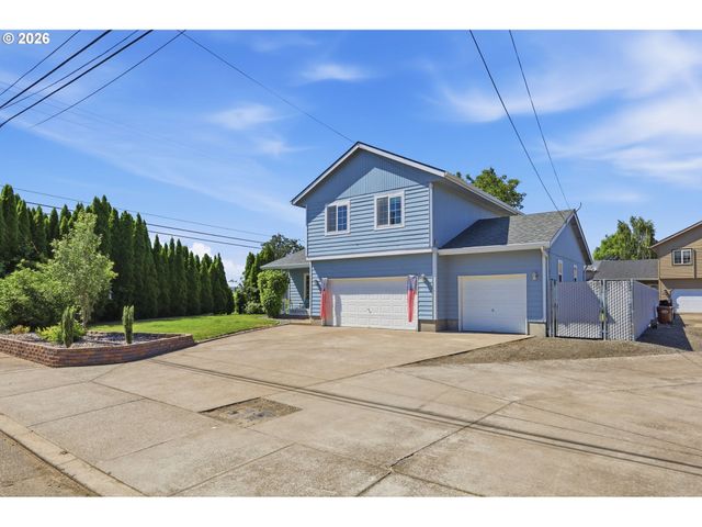 1924 W 10TH Ave, Junction City, OR 97448