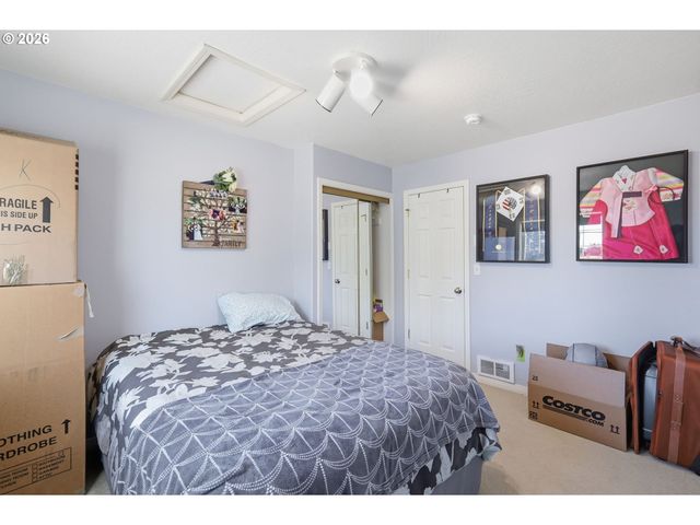 1924 W 10TH Ave, Junction City, OR 97448