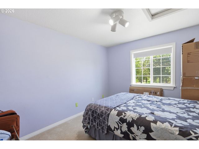 1924 W 10TH Ave, Junction City, OR 97448