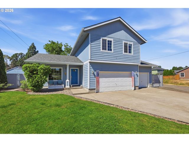 1924 W 10TH Ave, Junction City, OR 97448