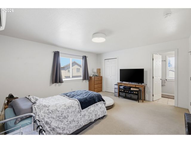 1924 W 10TH Ave, Junction City, OR 97448