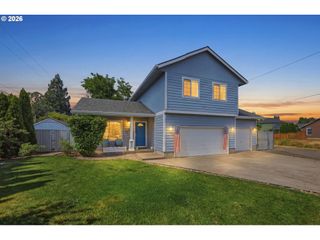 1924 W 10TH Ave, Junction City, OR 97448