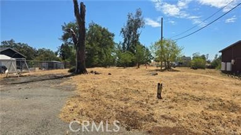 Image 2 of property listing at 810 Roe, Paradise, CA 95969