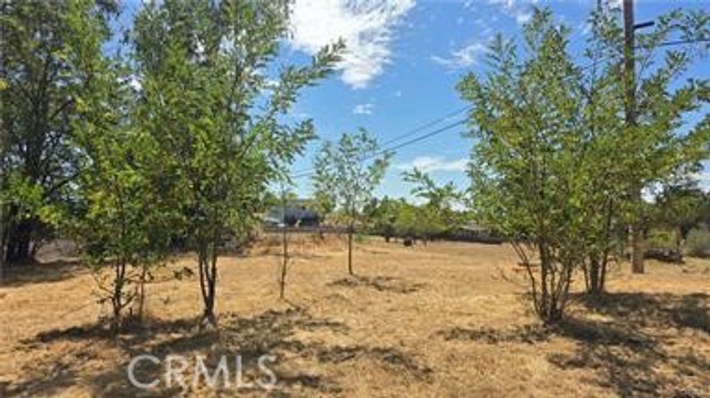 Image 6 of property listing at 810 Roe, Paradise, CA 95969