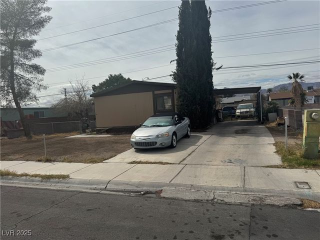 4252 Orangeblossom Street, Las Vegas, NV 89108