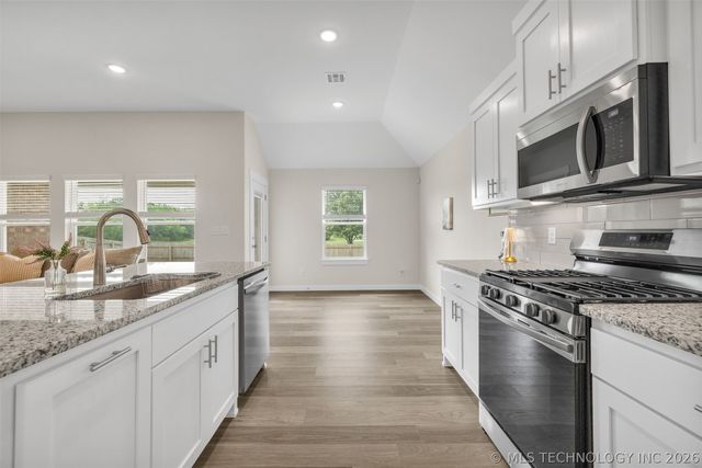 27870 E 109th Place S, Coweta, OK 74429