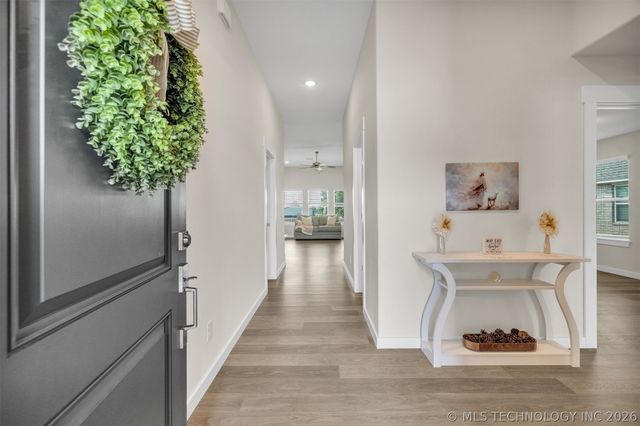 27870 E 109th Place S, Coweta, OK 74429