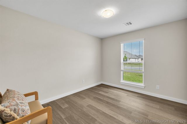 27870 E 109th Place S, Coweta, OK 74429