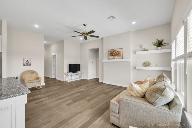 27870 E 109th Place S, Coweta, OK 74429