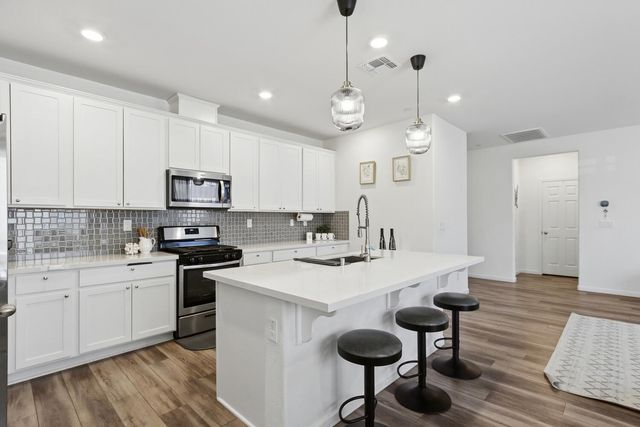 4590 Spring Harvest Dr, Folsom, CA 95630