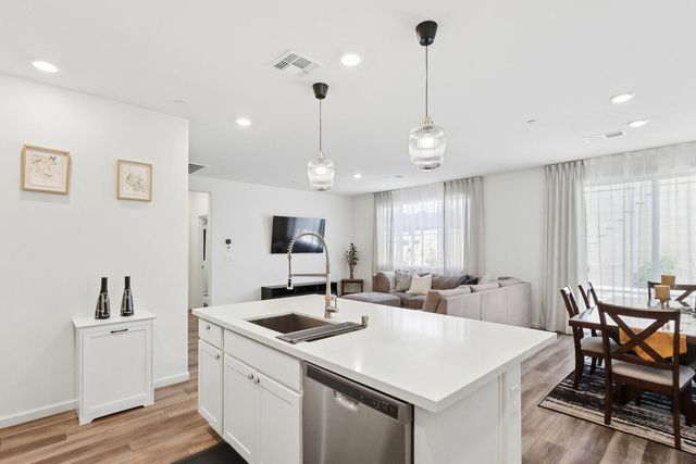 4590 Spring Harvest Dr, Folsom, CA 95630