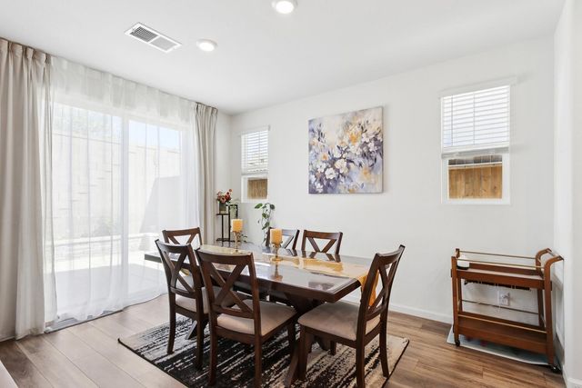 4590 Spring Harvest Dr, Folsom, CA 95630