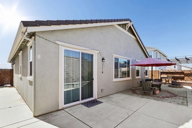 4590 Spring Harvest Dr, Folsom, CA 95630