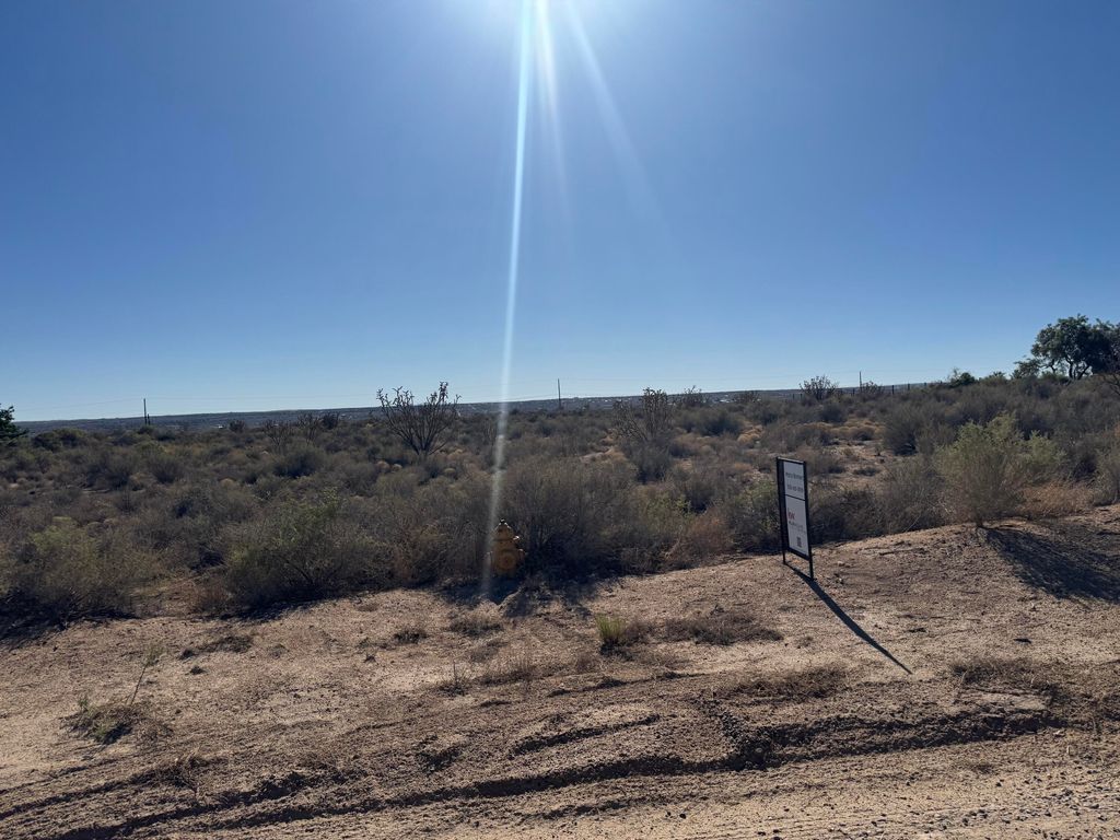411 1st Street NE, Rio Rancho, NM 87124