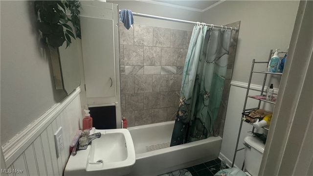 854 Eva Avenue, Akron, OH 44306