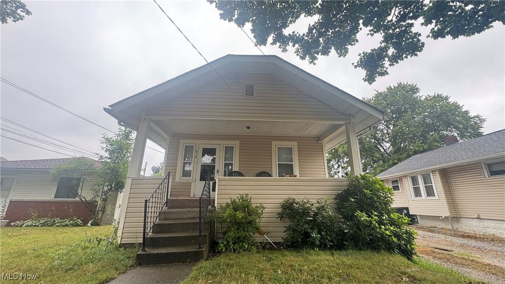 854 Eva Avenue, Akron, OH 44306