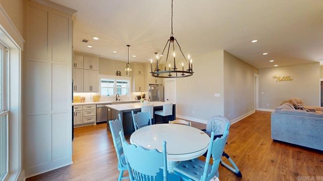 1460 Ronnie Weaver Drive, Conway, AR 72034