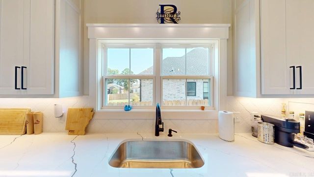 1460 Ronnie Weaver Drive, Conway, AR 72034
