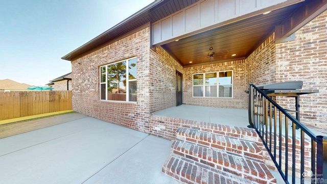 1460 Ronnie Weaver Drive, Conway, AR 72034