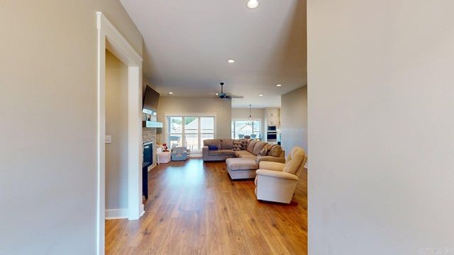 1460 Ronnie Weaver Drive, Conway, AR 72034
