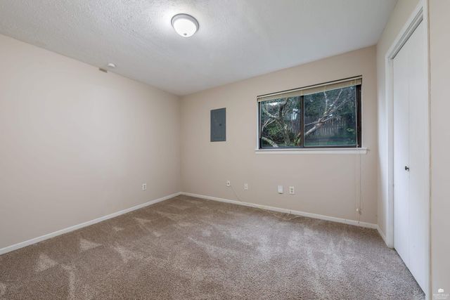 1824 Plymouth Road, Manhattan, KS 66503