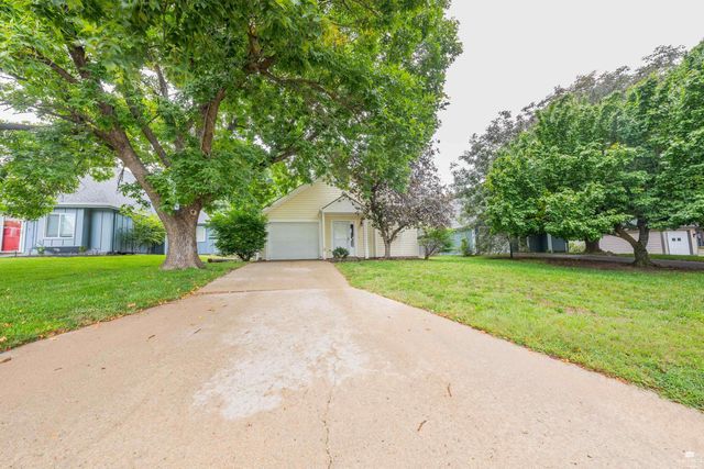 1824 Plymouth Road, Manhattan, KS 66503