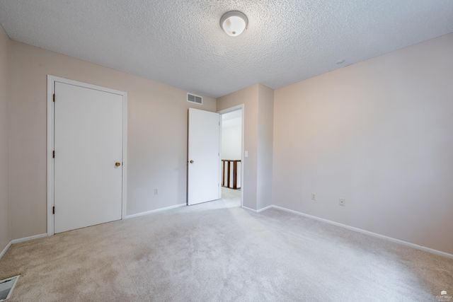 1824 Plymouth Road, Manhattan, KS 66503