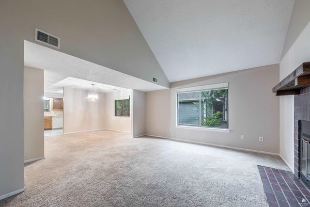 1824 Plymouth Road, Manhattan, KS 66503
