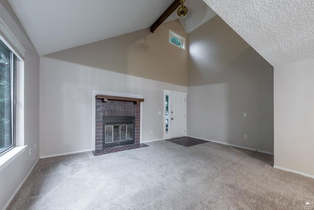 1824 Plymouth Road, Manhattan, KS 66503