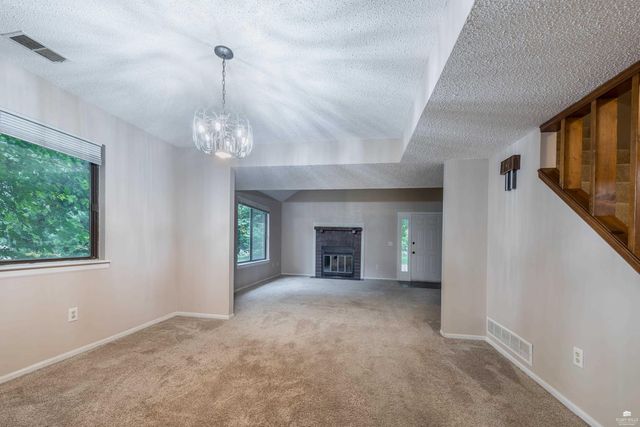 1824 Plymouth Road, Manhattan, KS 66503