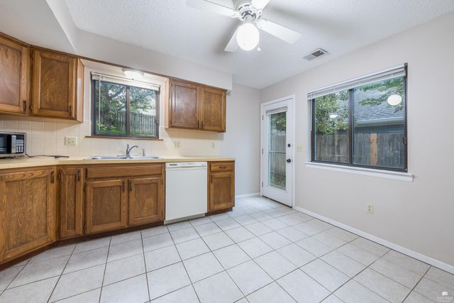 1824 Plymouth Road, Manhattan, KS 66503