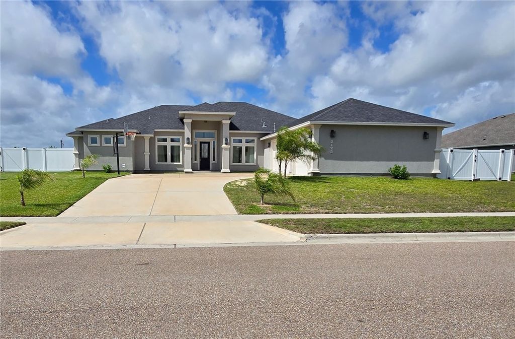 2125 Sera St, Corpus Christi, TX 78418 — exterior