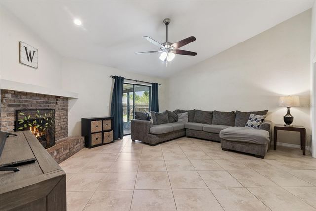 1250 GRAN PASEO DRIVE, Orlando, FL 32825
