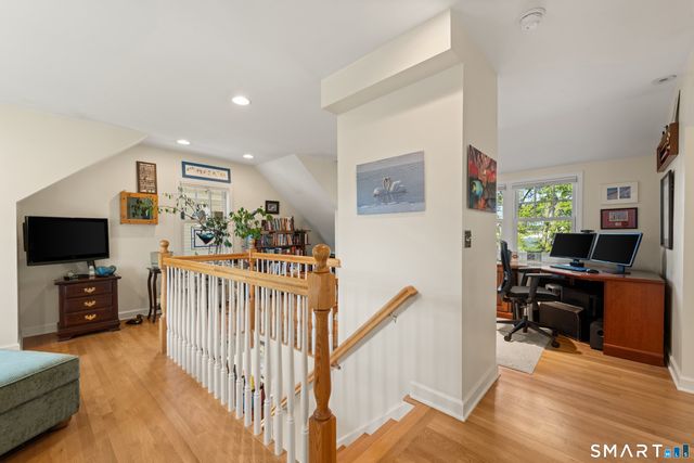 4 Seaside Place, Norwalk, CT 06855