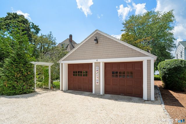 4 Seaside Place, Norwalk, CT 06855