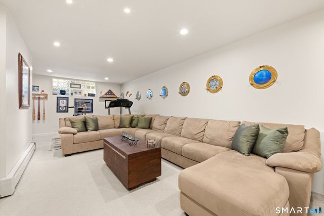 4 Seaside Place, Norwalk, CT 06855