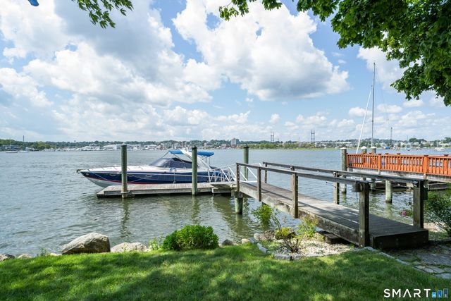4 Seaside Place, Norwalk, CT 06855