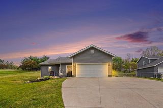 31800 Pine Ridge Circle, Lawton, MI 49065