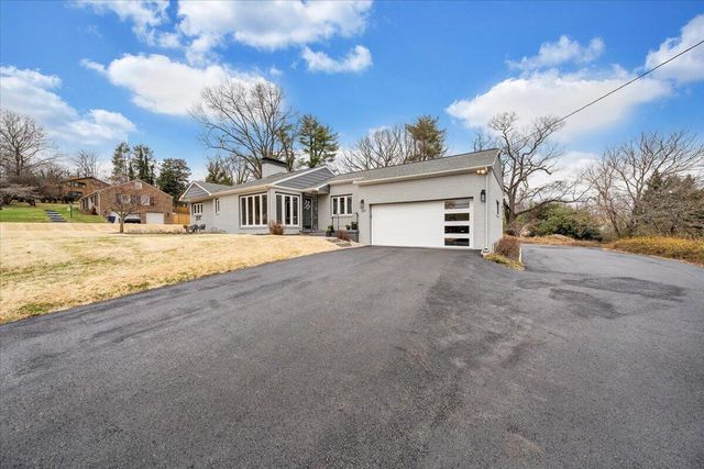 3531 Winding Way RD, Roanoke, VA 24015