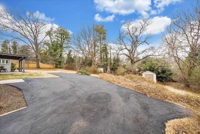 3531 Winding Way RD, Roanoke, VA 24015