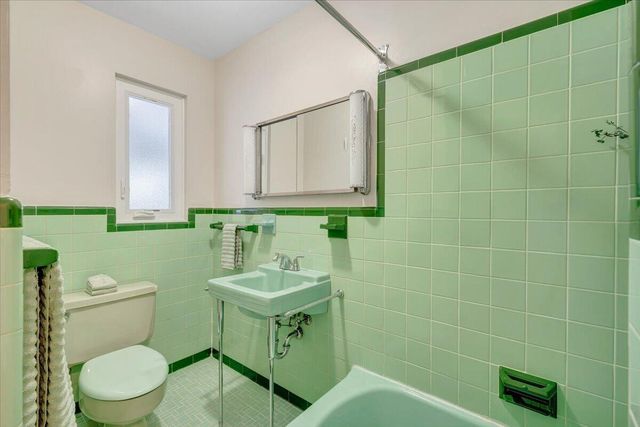 3531 Winding Way RD, Roanoke, VA 24015