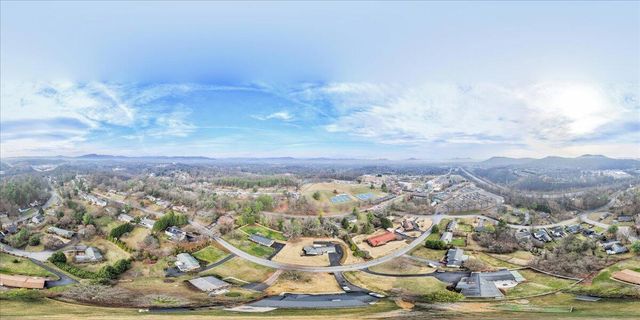 3531 Winding Way RD, Roanoke, VA 24015