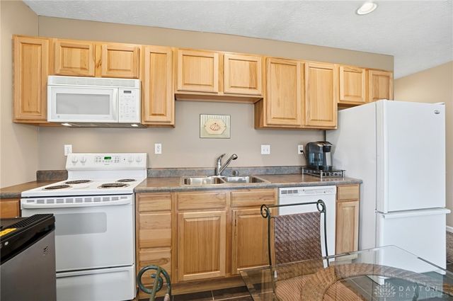 1065 Brunswick Drive, Perry Twp, OH 45118