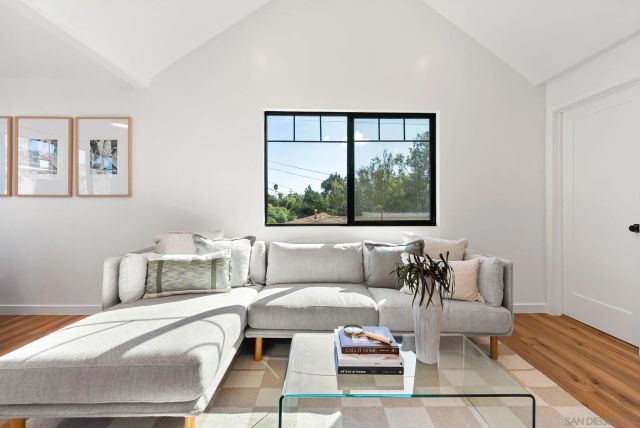 3678 Richmond St, San Diego, CA 92103