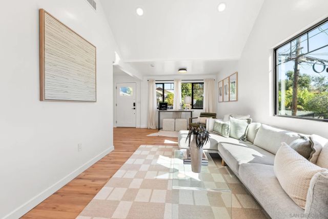 3678 Richmond St, San Diego, CA 92103