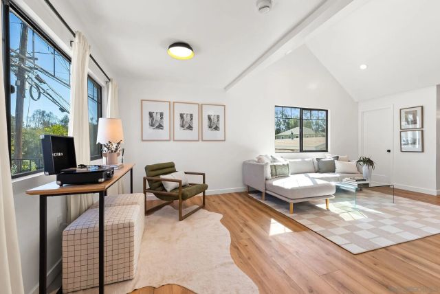 3678 Richmond St, San Diego, CA 92103