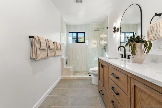 3678 Richmond St, San Diego, CA 92103