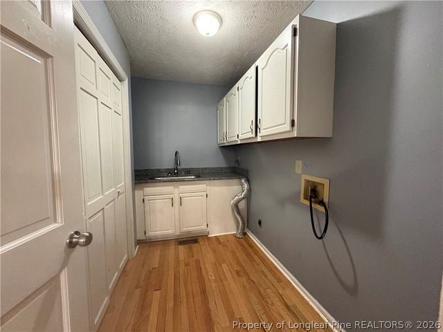 1987 Penrose Drive, Fayetteville, NC 28304